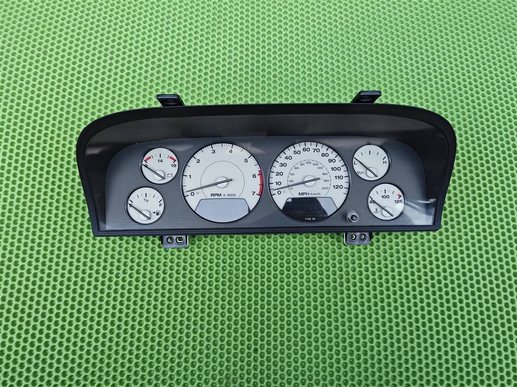 JEEP GRAND CHEROKEE (WJ) 1999-2004 для Панель (комбинация) )приборов