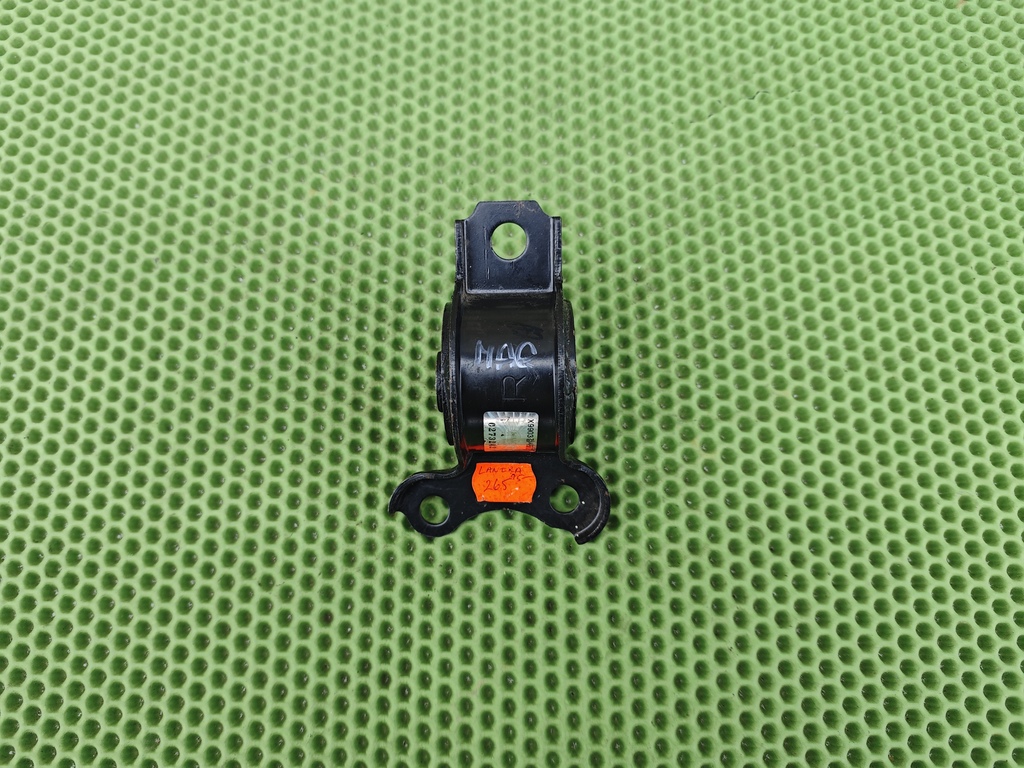 HYUNDAI Elantra 1996-2001 для Сайленблок рычага подвески