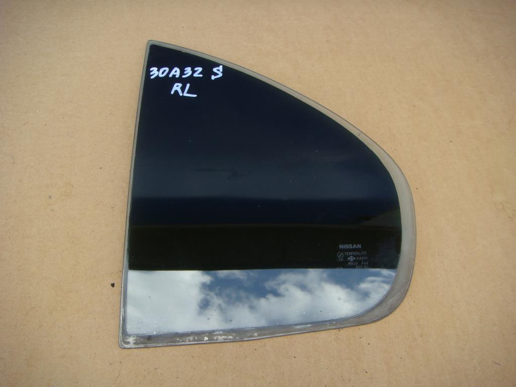 NISSAN MAXIMA (A32) 1994-2000 для Стекло двери задней левой (форточка)