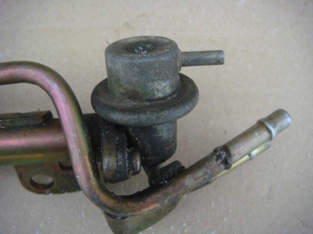 NISSAN ALMERA (N15) 1995-2000 для Регулятор давления топлива