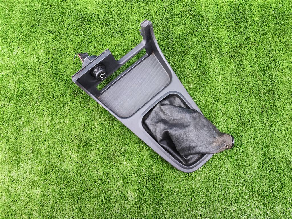 NISSAN ALMERA (N16) 2000-2006 для Накладка на кулису КПП