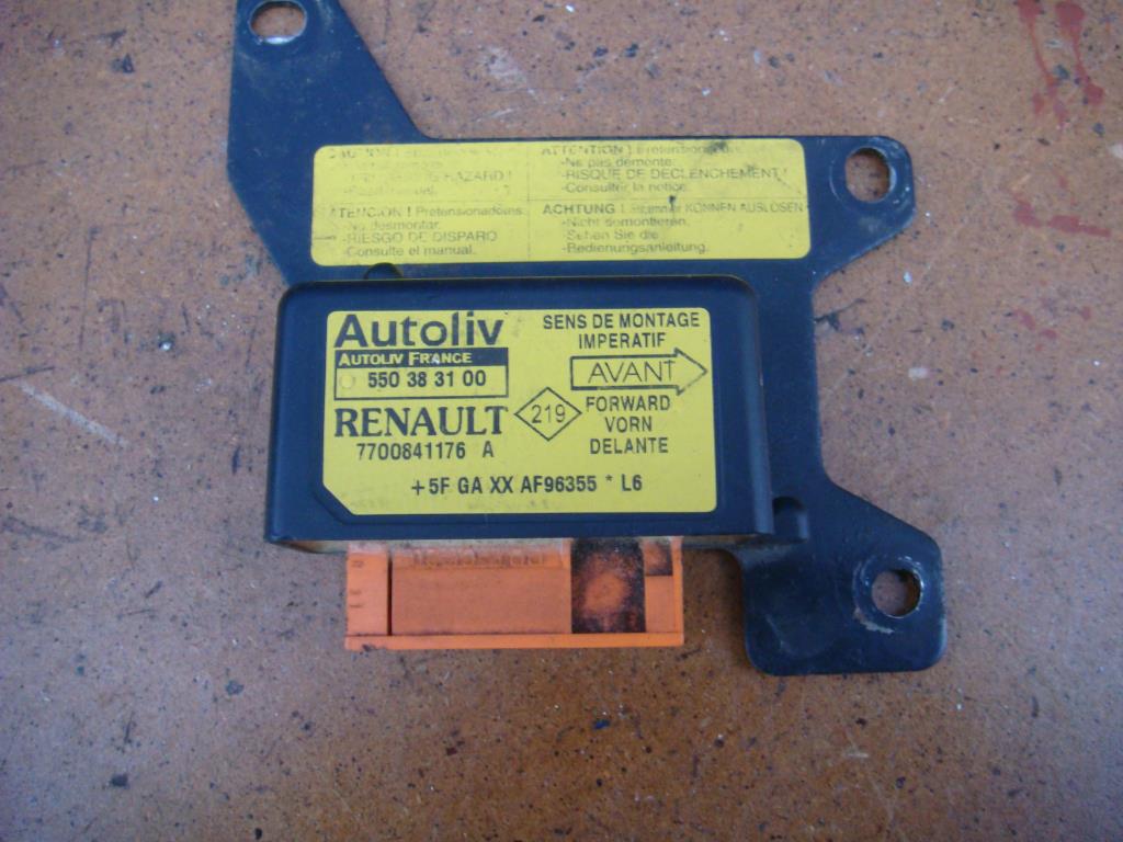 RENAULT MEGAN 1996-1999 для Блок управления подушками безопасности