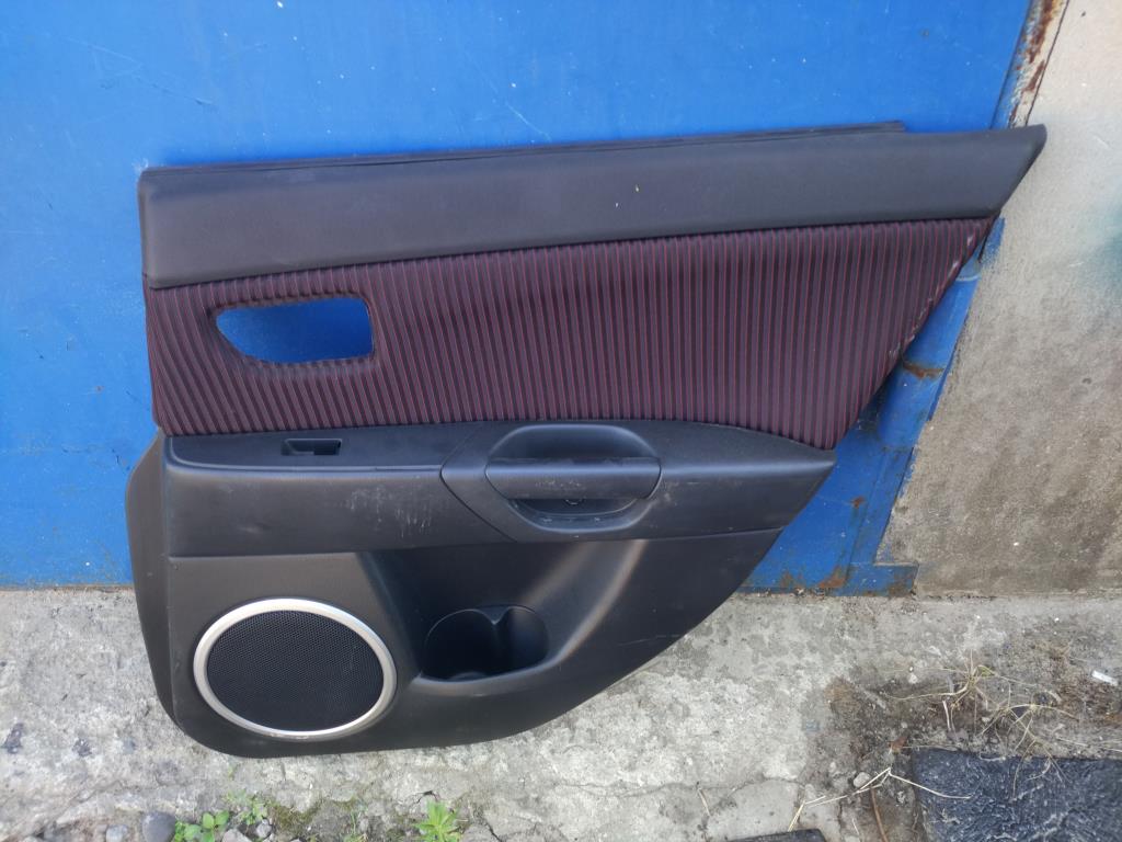 MAZDA 3 (BK) 2003-2009 для Обшивка двери задней правой
