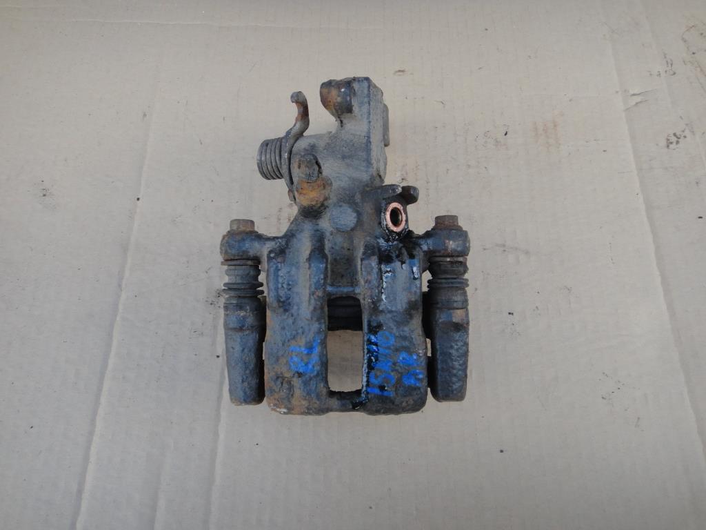 NISSAN ALMERA (N16) 2000-2006 для Суппорт задний правый