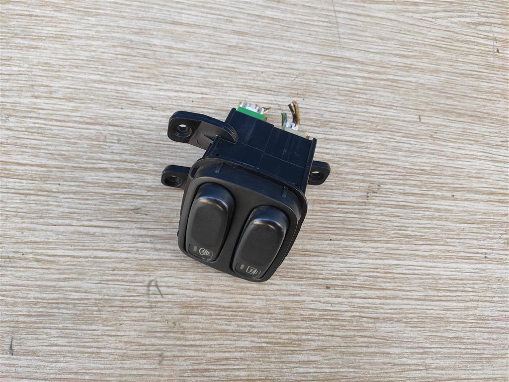 MAZDA XEDOS 6 1992-1999 для Кнопка обогрева заднего стекла