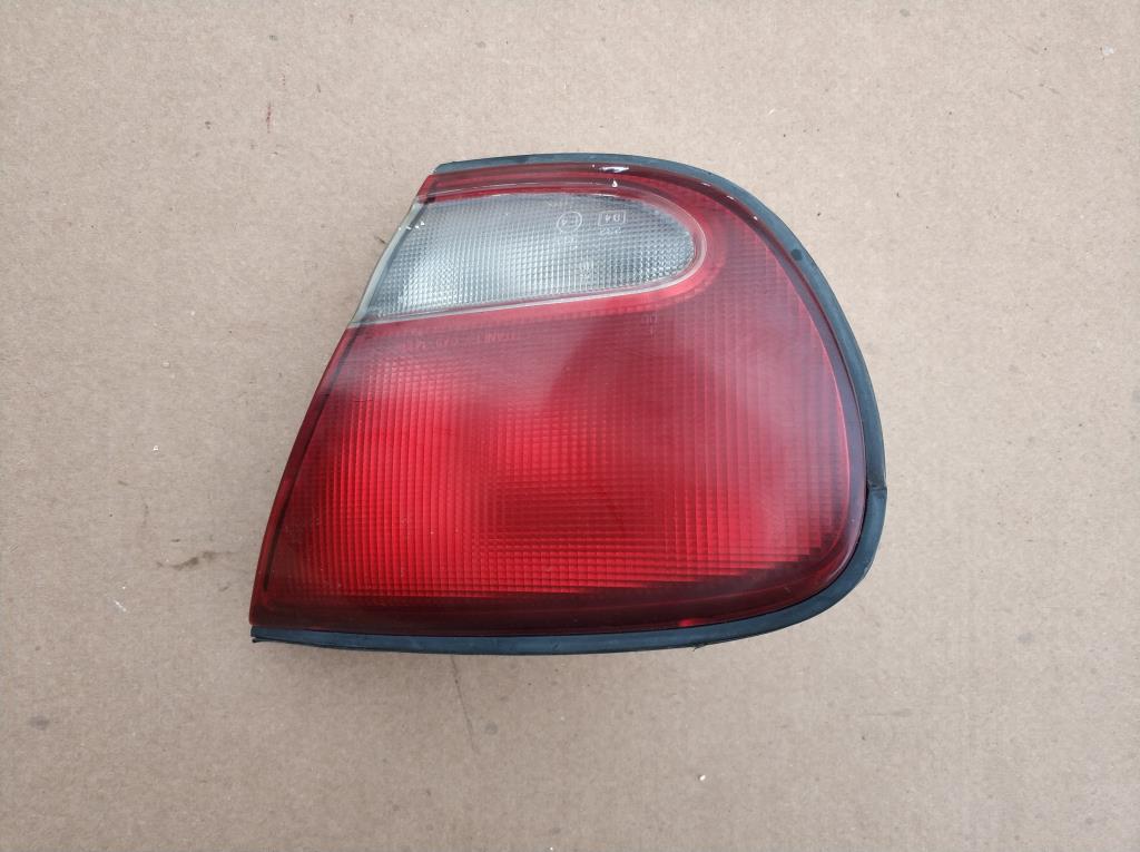 MAZDA XEDOS 6 1992-1999 для Фонарь крышки багажника правый