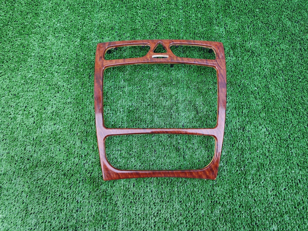 MERCEDES-BENZ W203 2000-2006 для Консоль торпедо (ценральная)