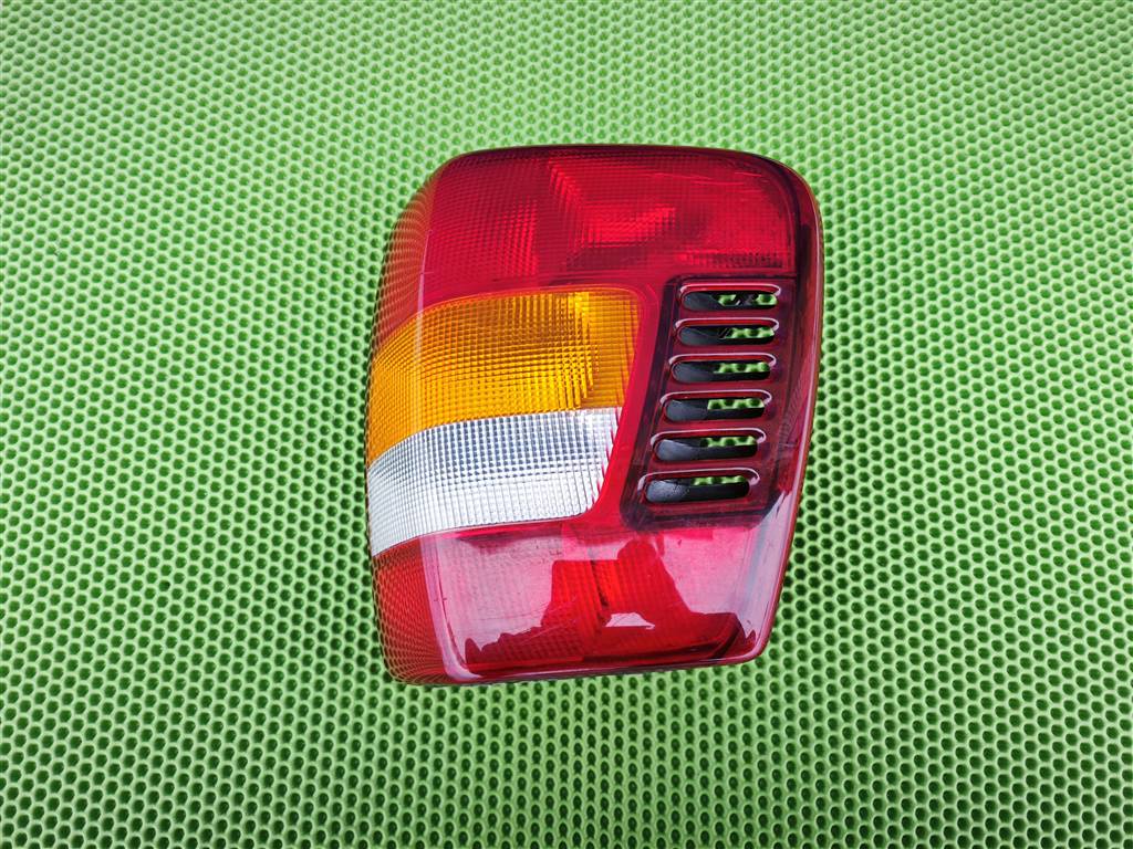 JEEP GRAND CHEROKEE (WJ) 1999-2004 для Фонарь задний правый