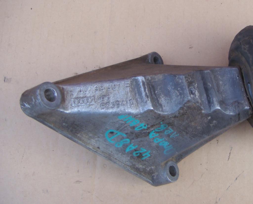 AUDI A8 (D2) 1994-2003 для Кронштейн двигателя левый