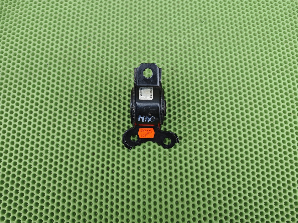 HYUNDAI Elantra 1996-2001 для Сайленблок рычага подвески