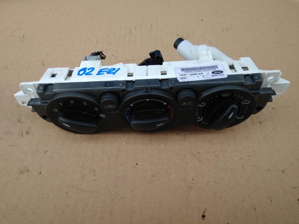 FORD C-MAX 2007-2011 для Блок управления отопителем (печкой)