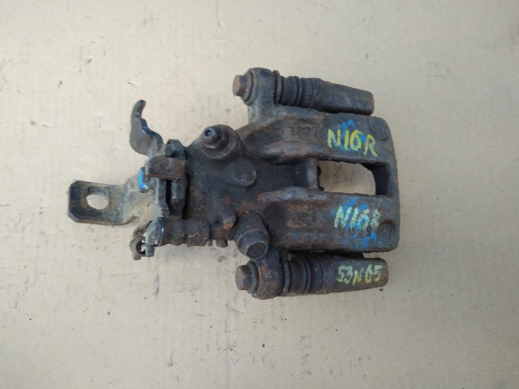 NISSAN ALMERA (N16) 2000-2006 для Суппорт задний правый