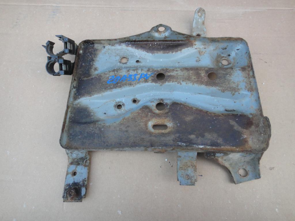 NISSAN CEFIRO (A33) 1999-2006 для Кронштейн (крепление) аккумулятора