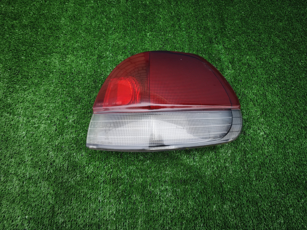SUBARU LEGACY (B11) 1994-1998 для Фонарь задний правый