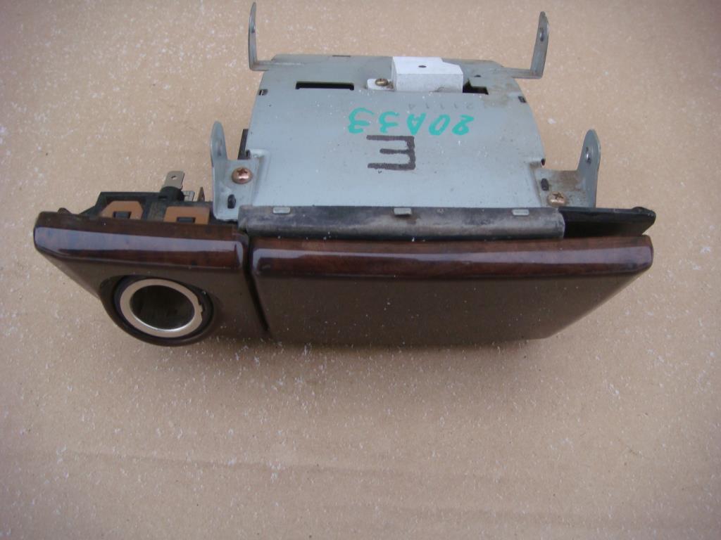 NISSAN CEFIRO (A33) 1999-2006 для Пепельница