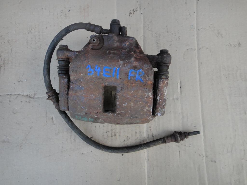 NISSAN ALMERA (N16) 2000-2006 для Суппорт передний правый