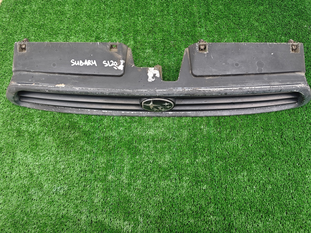 SUBARU LEGACY (B11) 1994-1998 для Решетка радиатора