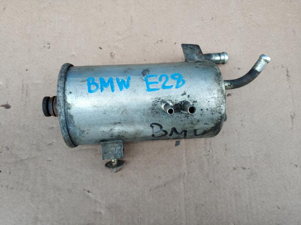 BMW 5 (E28) 1981-1988 для Бачок ГУР