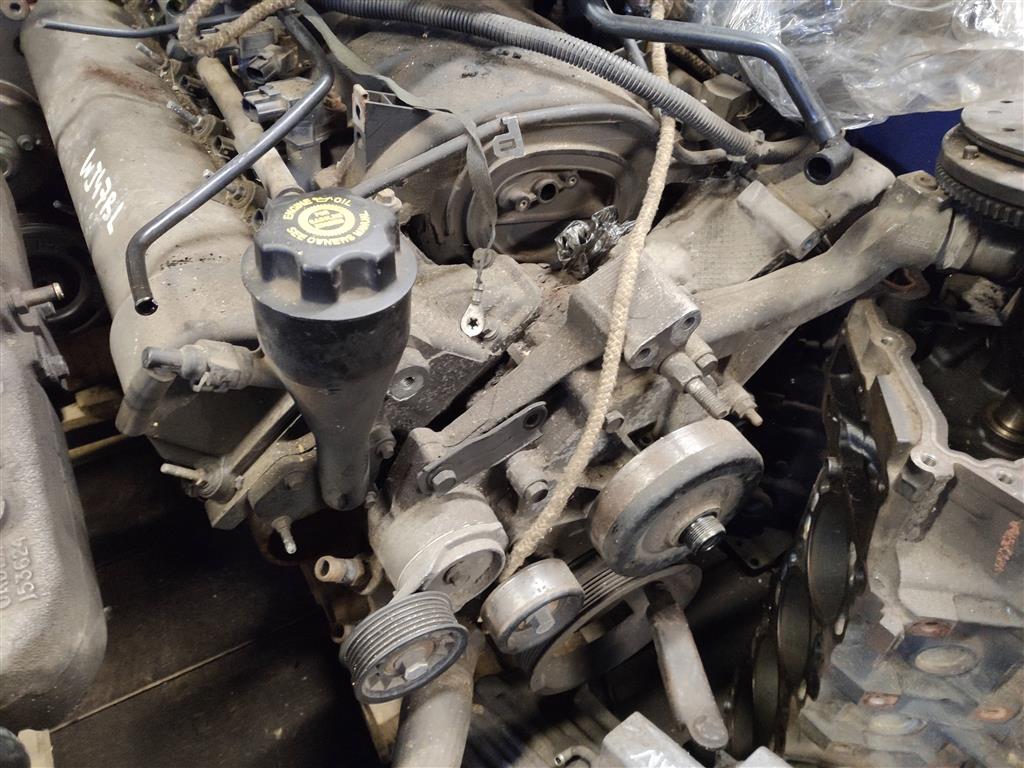 JEEP GRAND CHEROKEE (WJ) 1999-2004 для Двигатель (ДВС)