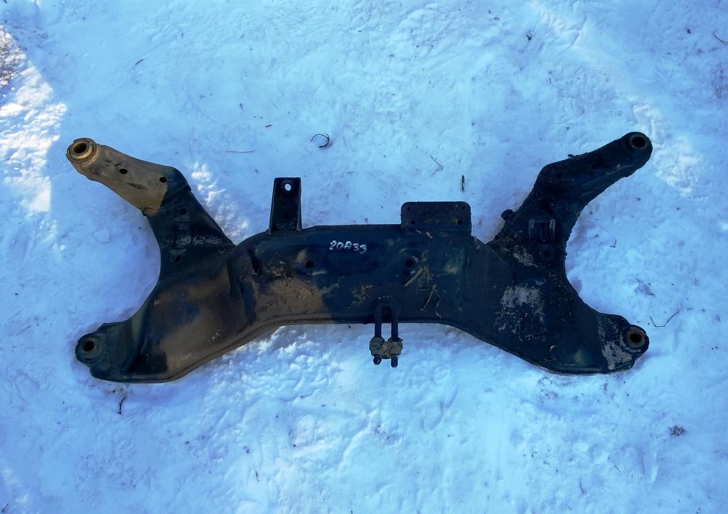 NISSAN CEFIRO (A33) 1999-2006 для Балка передняя (подрамник)