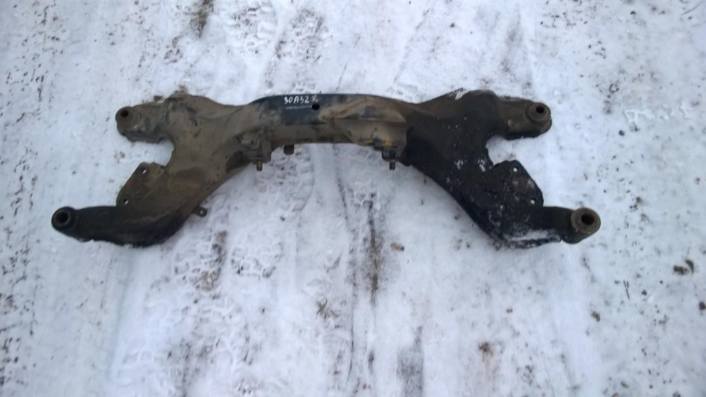 NISSAN MAXIMA (A32) 1994-2000 для Балка передняя (подрамник)