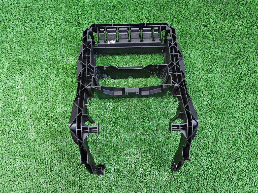 MERCEDES-BENZ W210 1995-2000 для Кронштейн