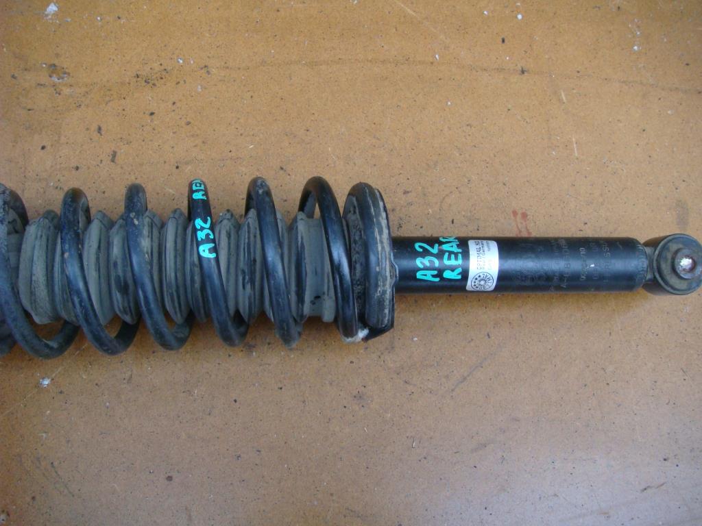 NISSAN CEFIRO (A32) 1994-1999 для Амортизатор подвески задний