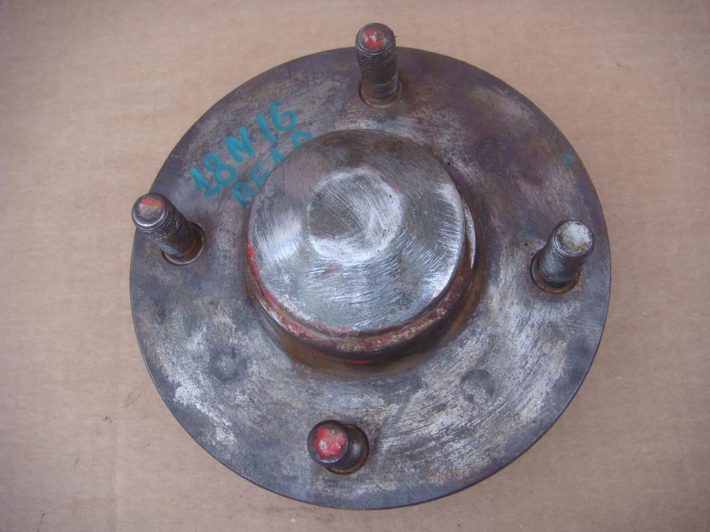 NISSAN ALMERA (N16) 2000-2006 для Ступица задняя