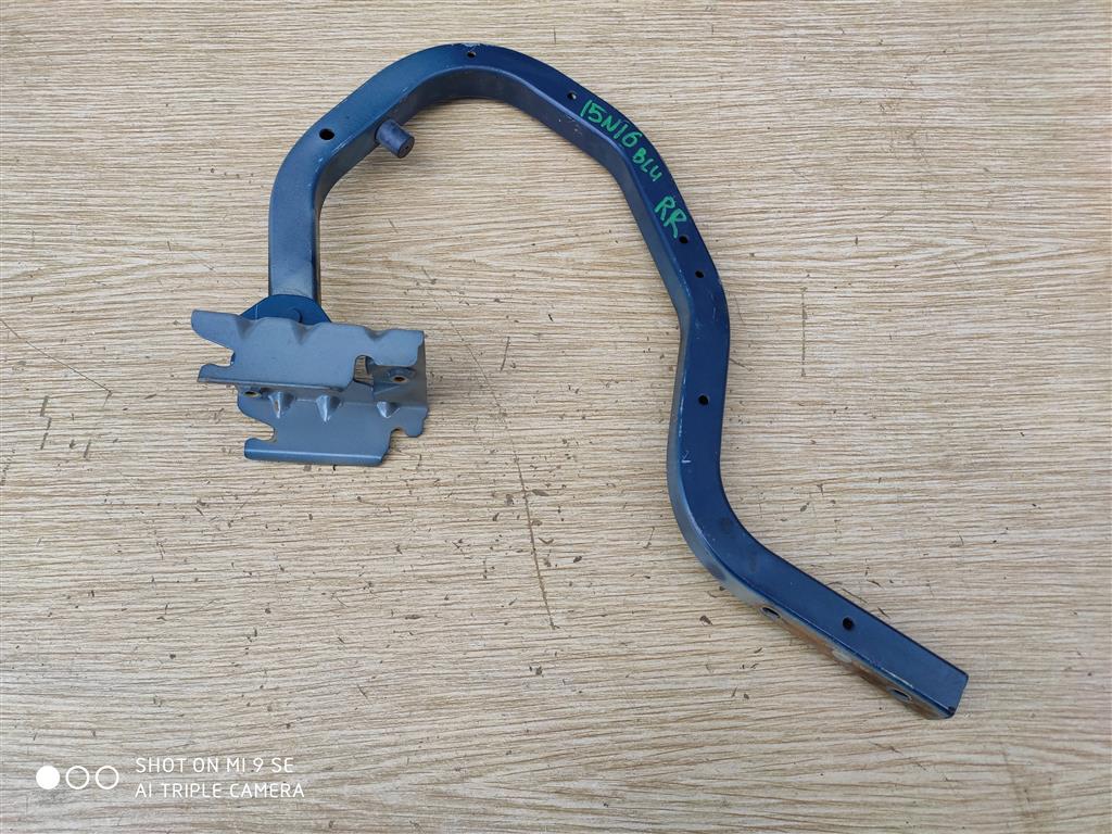 NISSAN ALMERA (N16) 2000-2006 для Петля крышки багажника