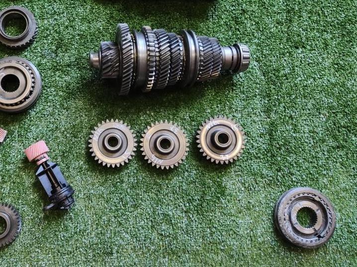 NISSAN ALMERA (N16) 2000-2006 для Шестерня КПП