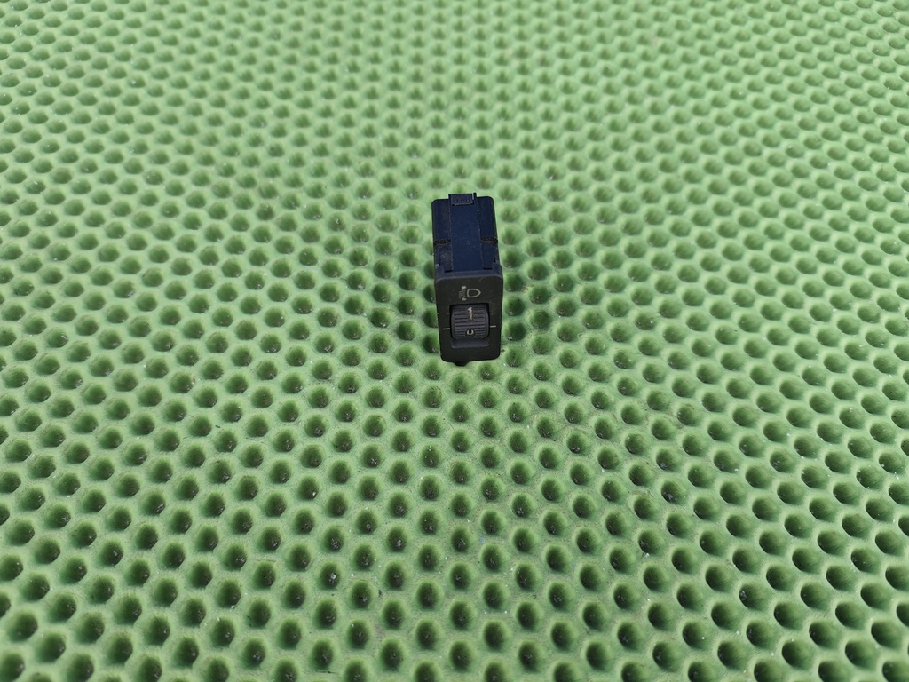 BMW 5 (E39) 1995-2003 для Кнопка корректора фар