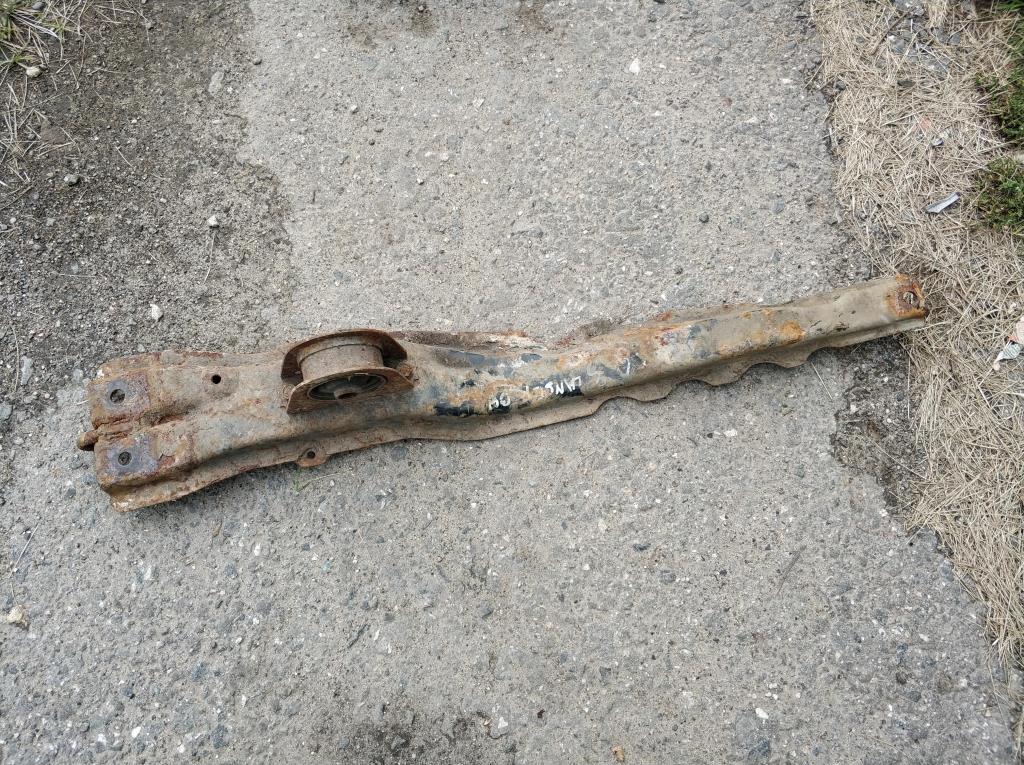 MITSUBISHI LANCER (CS) 2003-2008 для Балка продольная (лыжа)