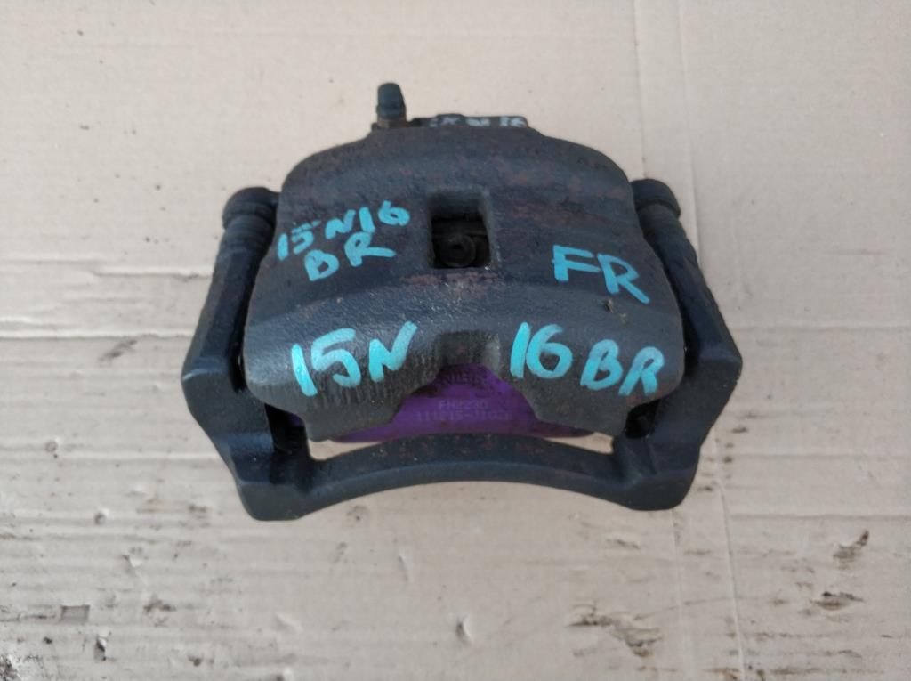 NISSAN ALMERA (N16) 2000-2006 для Суппорт передний правый