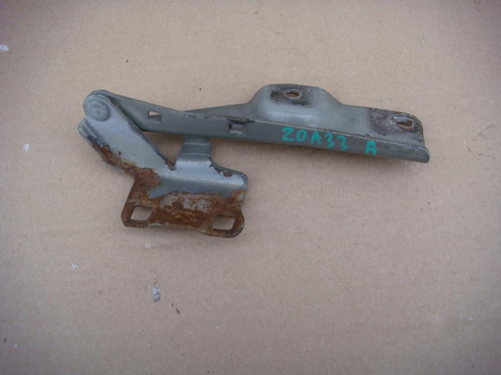 NISSAN CEFIRO (A33) 1999-2006 для Петля капота правая