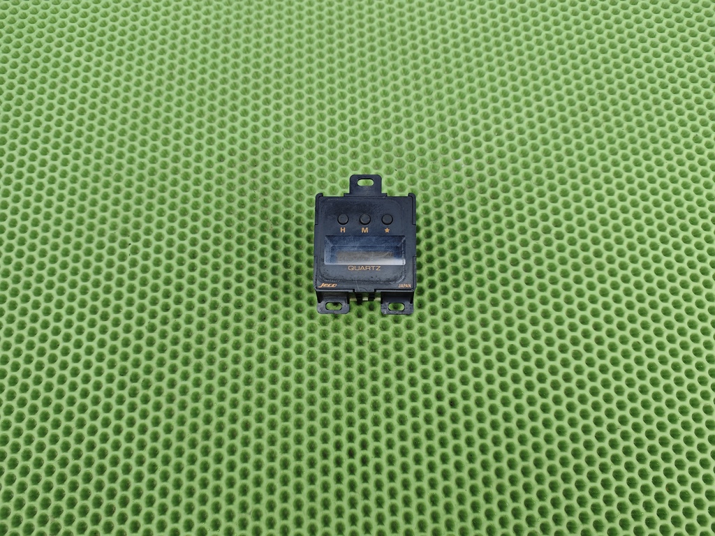 MITSUBISHI PAJERO 1982-1990 для Часы