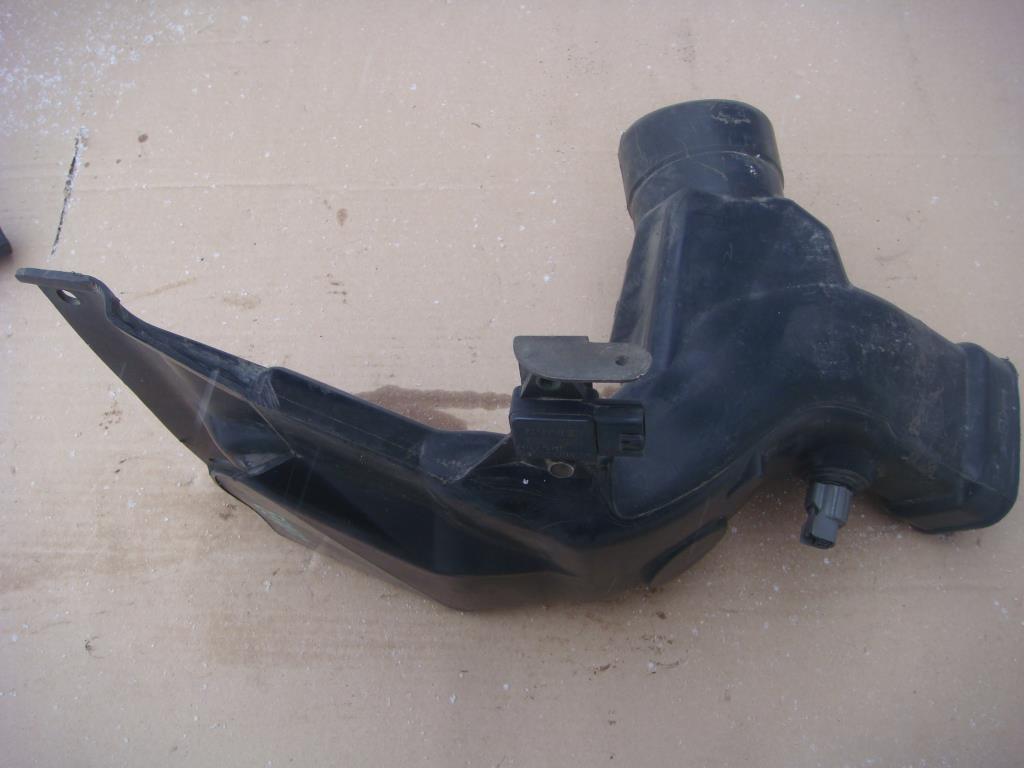 NISSAN CEFIRO (A33) 1999-2006 для Воздухозаборник