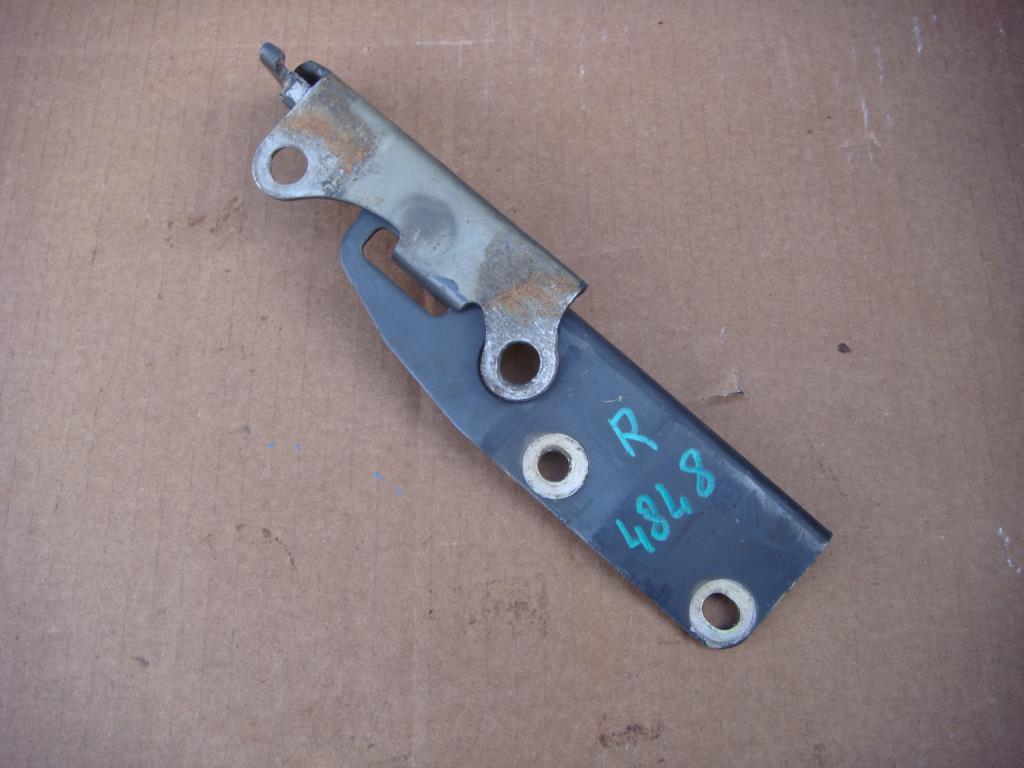 NISSAN TERRANO II (R20) 1993-2004 для Петля капота правая