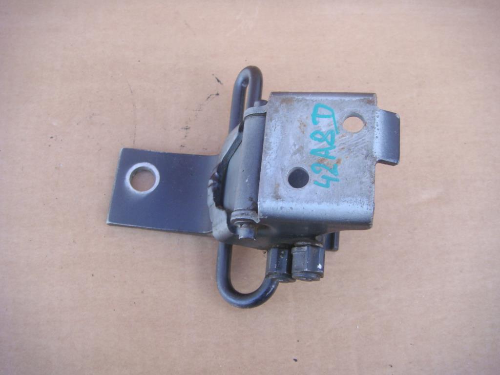 AUDI A8 (D2) 1994-2003 для Петля двери передней левой (нижняя)