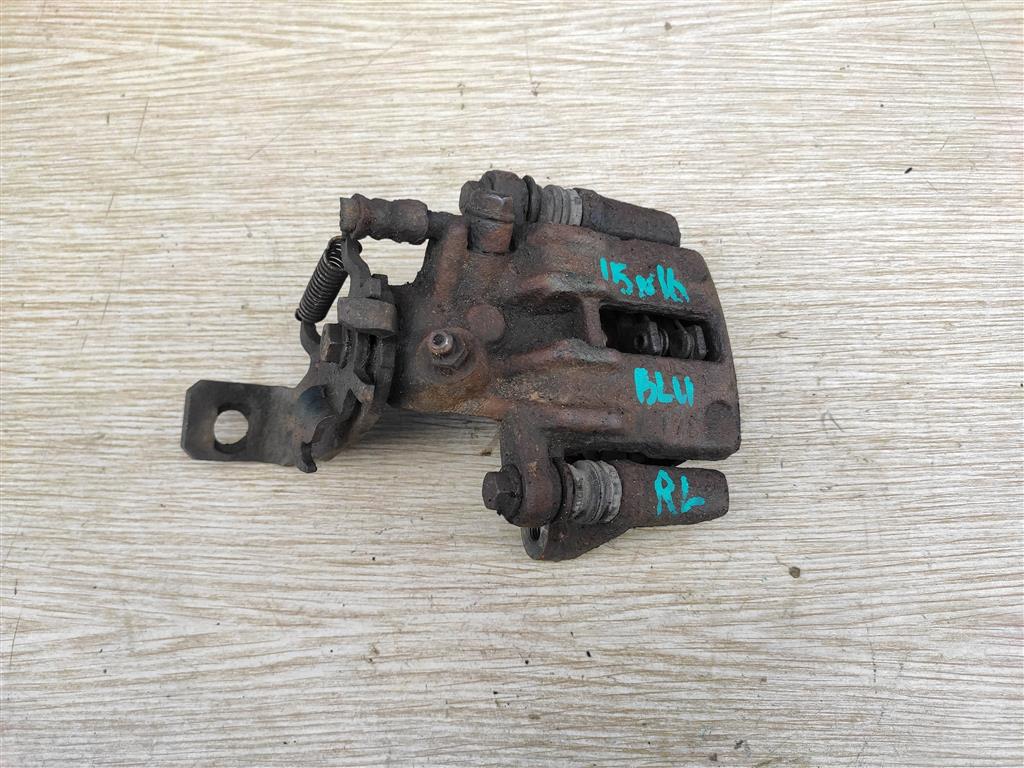 NISSAN ALMERA (N16) 2000-2006 для Суппорт задний левый