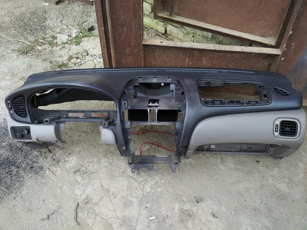 NISSAN ALMERA (N16) 2000-2006 для Торпедо (панель приборов)