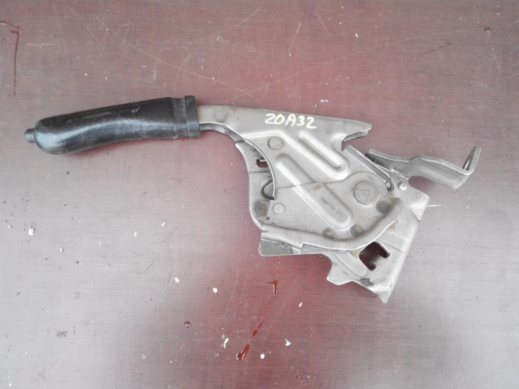 NISSAN CEFIRO (A32) 1994-1999 для Рычаг стояночного тормоза