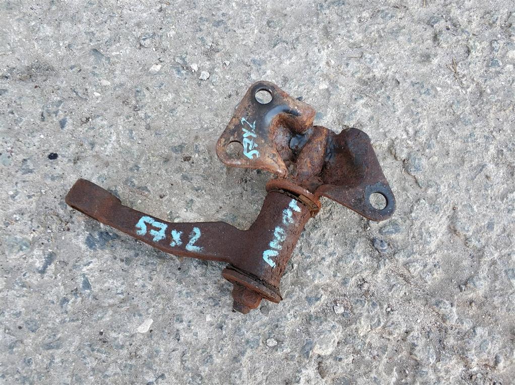 NISSAN TERRANO II (R20) 1993-2004 для Рычаг маятниковый