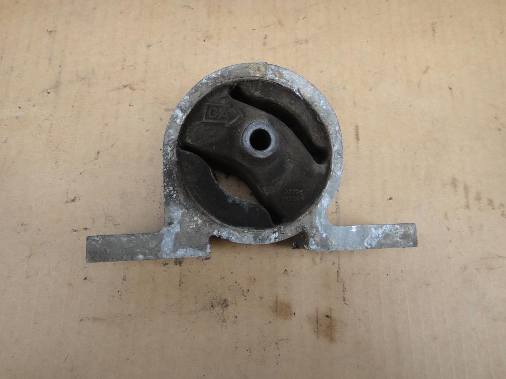 NISSAN ALMERA (N16) 2000-2006 для Опора двигателя передняя