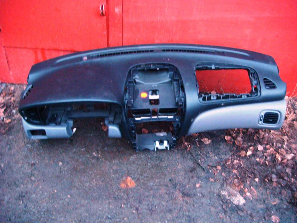 NISSAN ALMERA (N16) 2000-2006 для Торпедо (панель приборов)