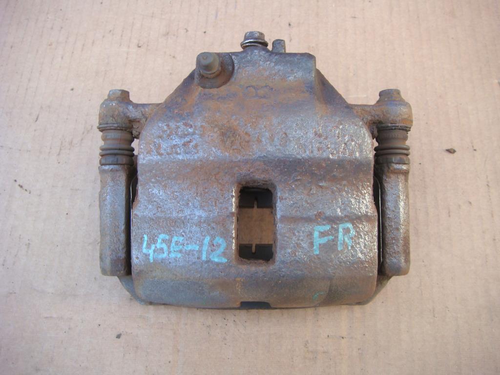 NISSAN ALMERA (N16) 2000-2006 для Суппорт передний правый