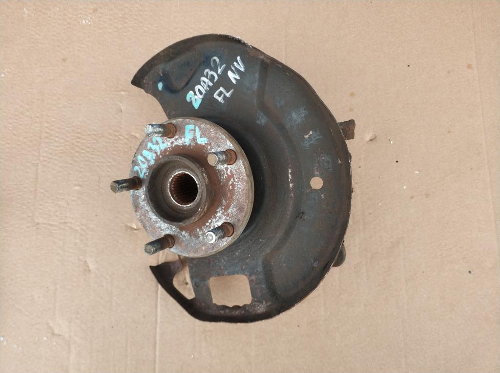 NISSAN MAXIMA (A32) 1994-2000 для Кулак передний левый