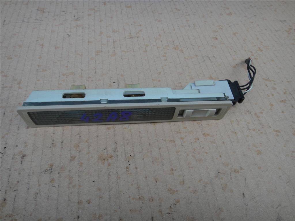 AUDI A8 (D2) 1994-2003 для Плафон освещения салона