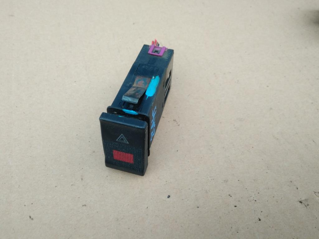 AUDI 100 (45) 1991-1994 для Кнопка аварийной сигнализации