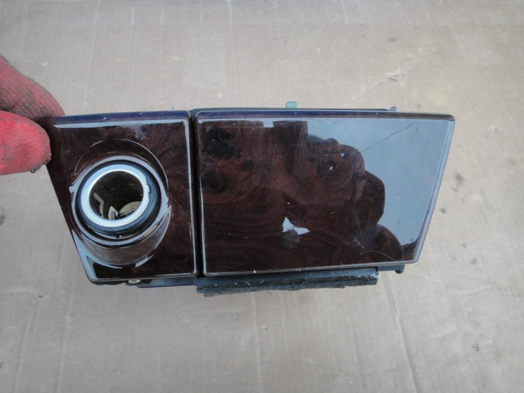 NISSAN CEFIRO (A33) 1999-2006 для Пепельница