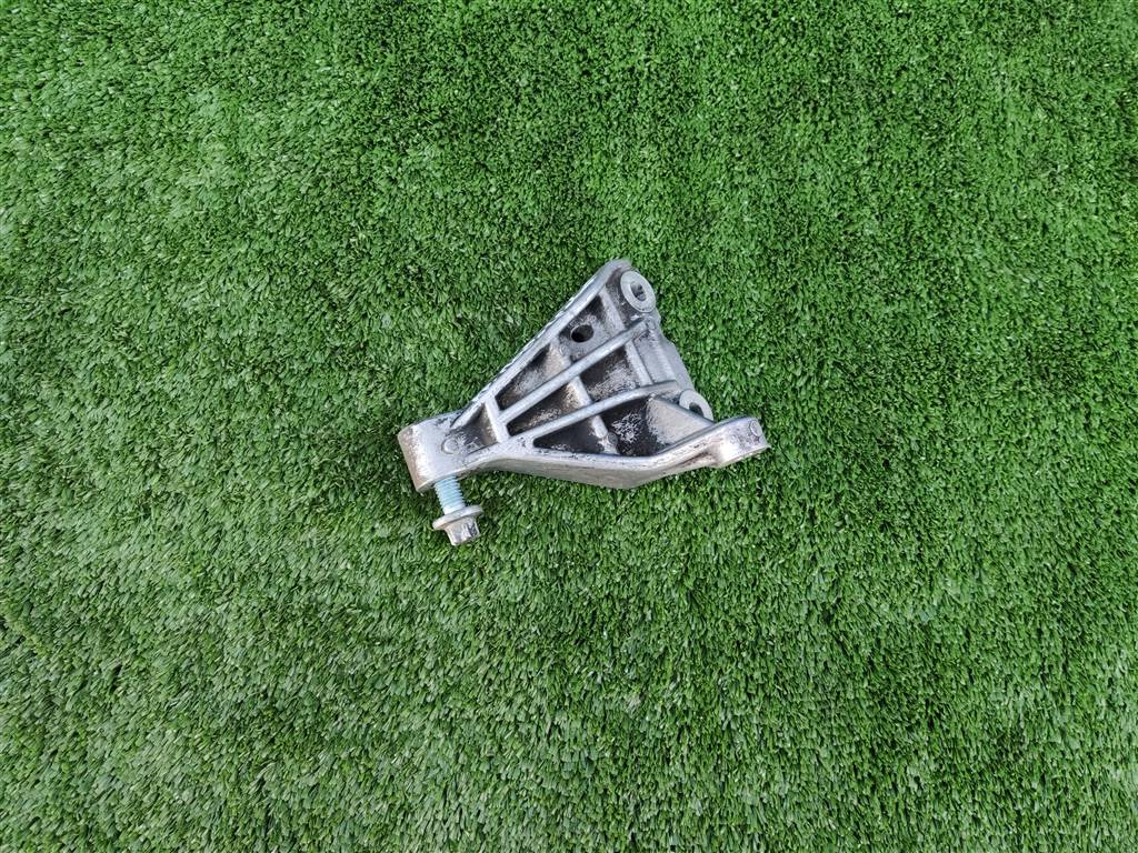 JEEP GRAND CHEROKEE (WJ) 1999-2004 для Кронштейн